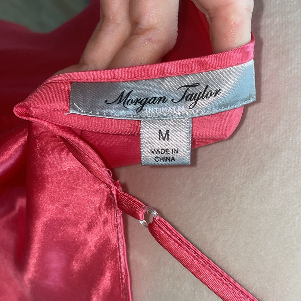 VINTAGE SLIP DRESS - Picture 3 of 4